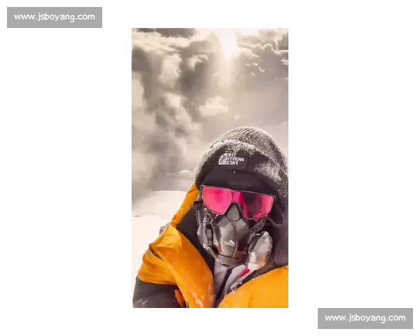 8848 米雪降：珠峰上的极限生命体验